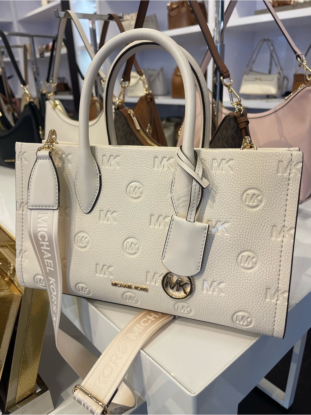 Michael Kors Mirella Md Logo Debossed Satchel Shoulder Tote Handbag
Lt Cream
NWT - Picture 15 of 16